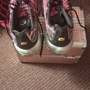 Nike Pink and Black Women's Sneakers